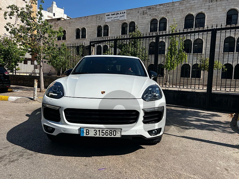 Porsche Cayenne 2016 2016
