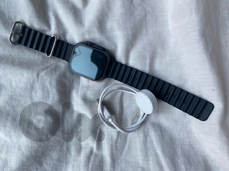smart watch + wireless charger