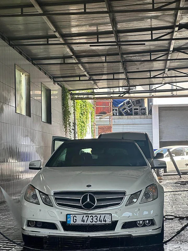 mercedes benz white