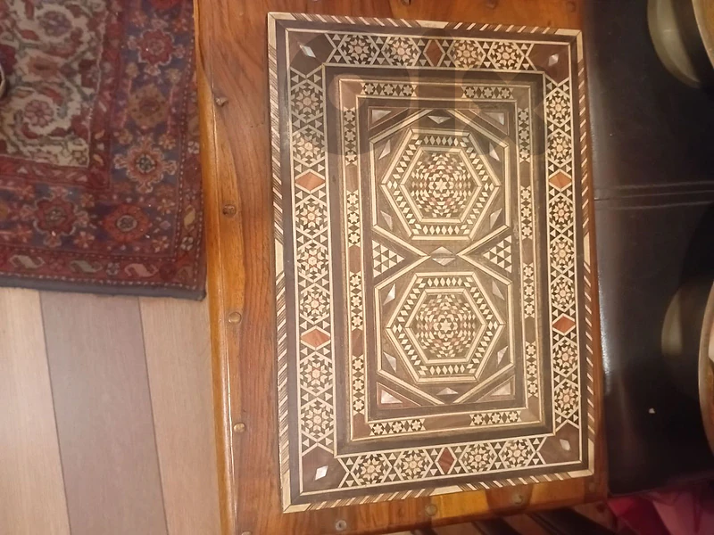صندوق صدف و موزاييك صغير داخلية مخمل