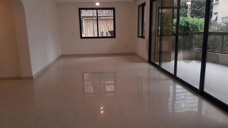 Apartment for sale Mar Elias | شقة للبيع مار الياس