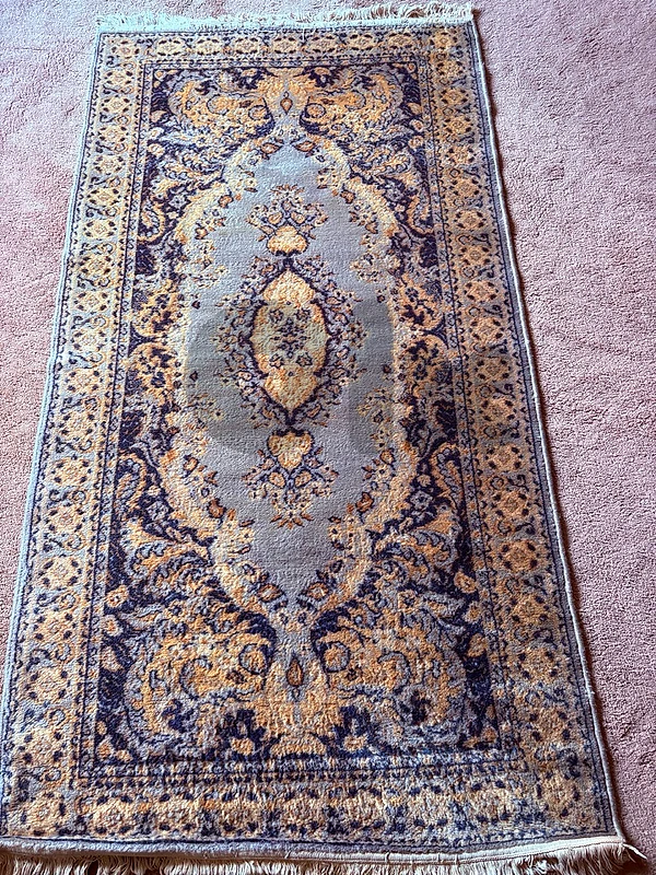 7 carpets for sale altogather