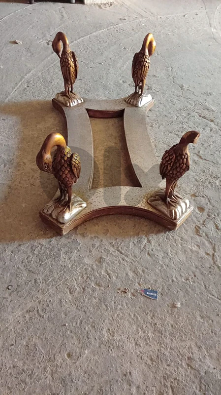 طاوله نص كبيره