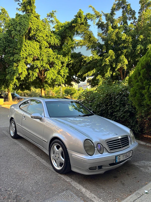 Mercedes-Benz CLK-Class 2000