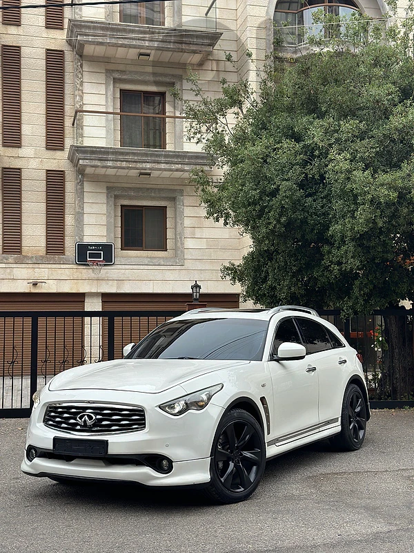 Infiniti Fx series 2010 fx50s