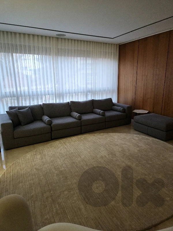 Barely used large grey sofa customisable - Rossi Design