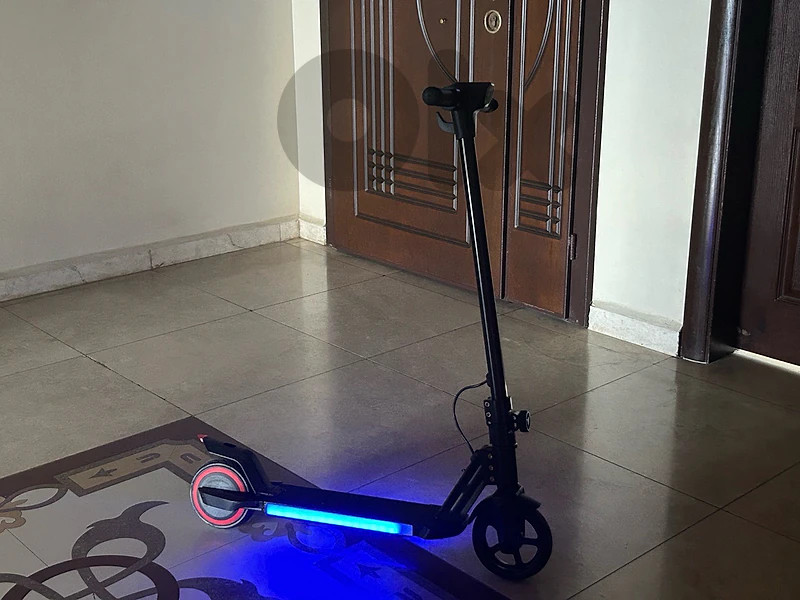 electric scooter 79188338