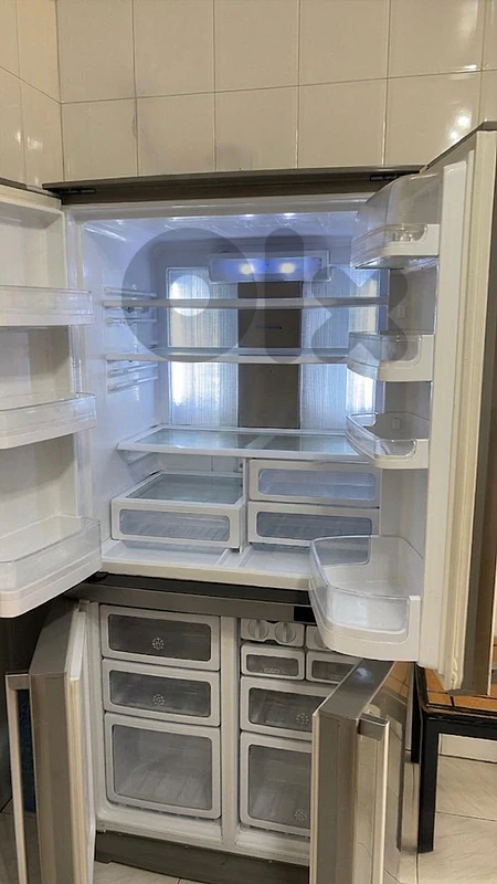 four doors refrigerator