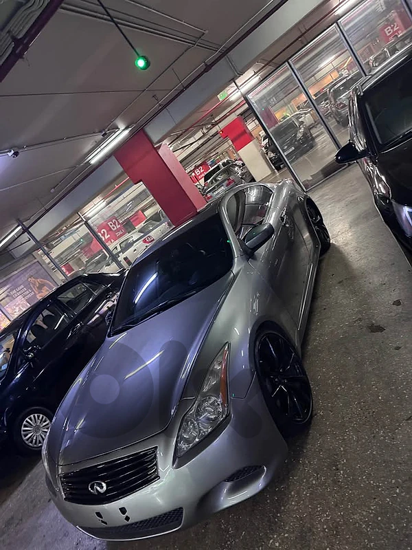 Infinity G37s 2008