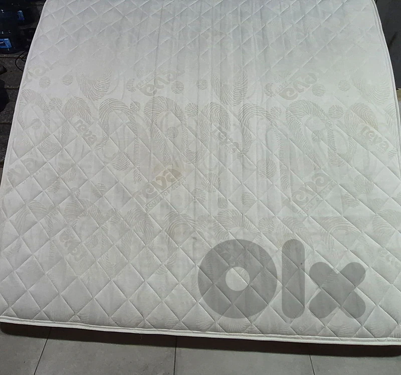 Mattress  فرشه