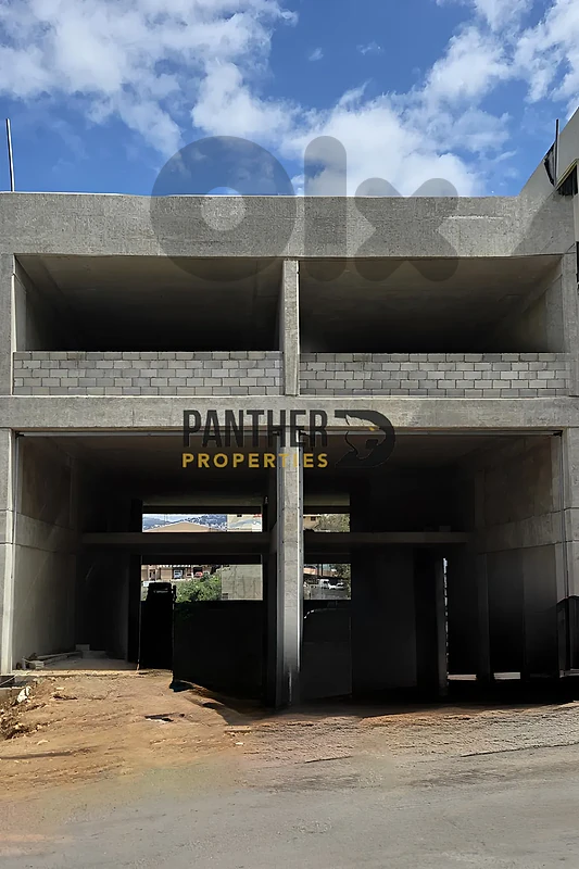 Showroom for sale in Mazraat Yachouh Ref#EB130