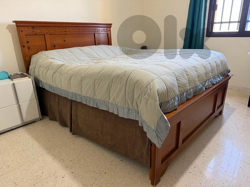full bedroom