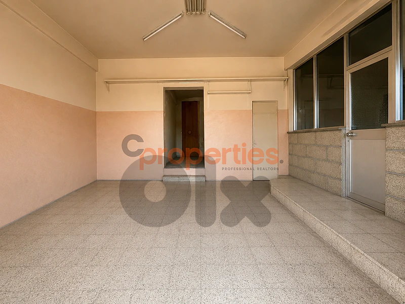 Prime location shop for rent in Rayfoun متجر للايجار موقع مميز CPKNS12