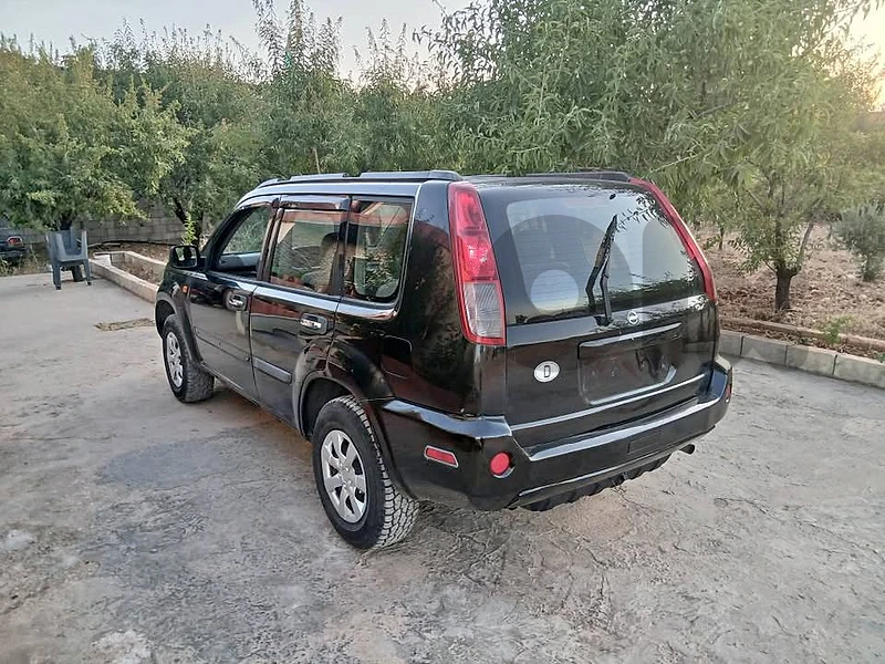 Nissan x trail