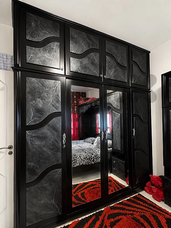 Bedroom Set for Sale – $700