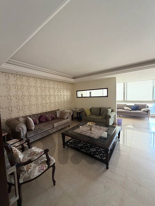 Apartment for Sale in Ras El Nabeh Beirut شقة للبيع في رأس النبع