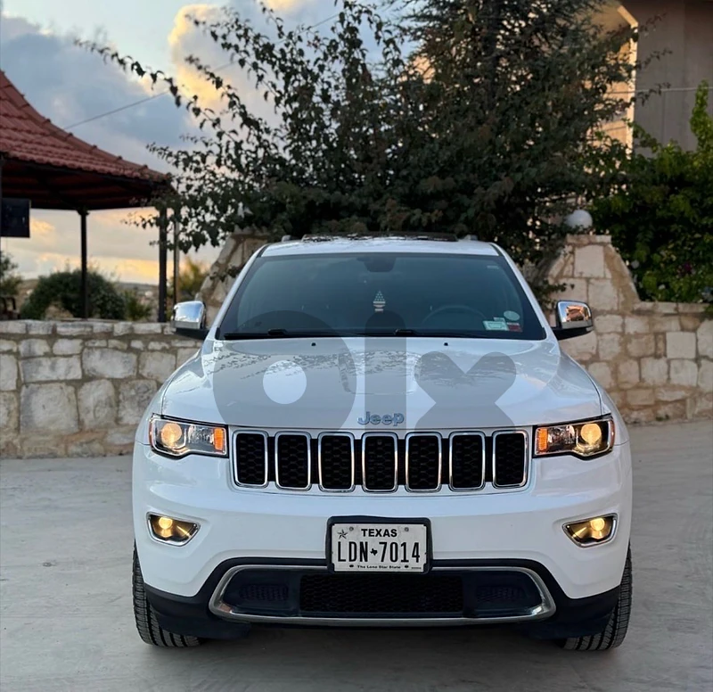 Jeep grand cherokee limited 2017- excellent condition