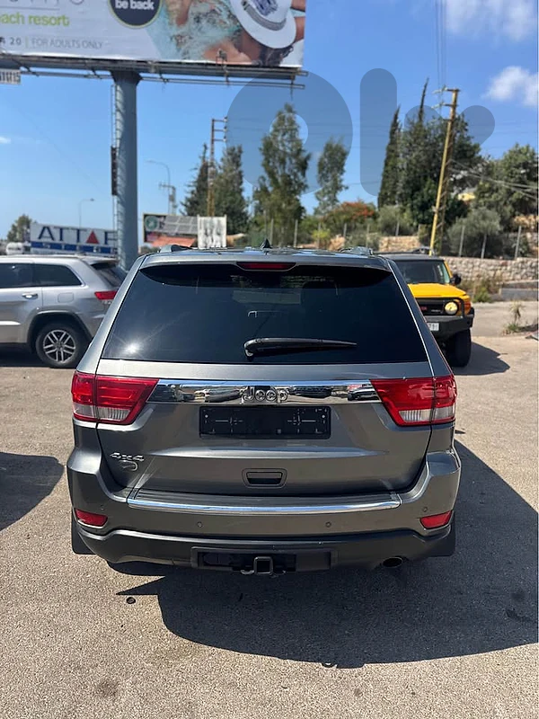 GRAND CHEROKE V6 2012