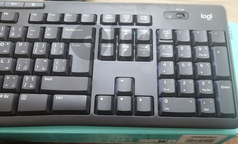 العنوان:
كيبورد وماوس لاسلكي Logitech MK270 جديد تماماً بالعلبة العنوان:
كيبورد وماوس لاسلكي Logitech MK270 جديد تماماً بالعلبة