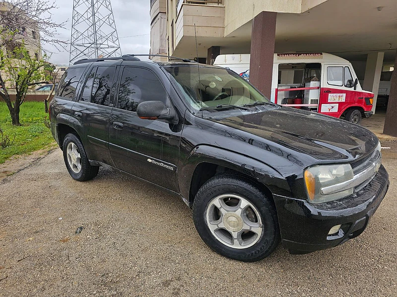 Chevrolet Blazer 2004 03921743 رقم الهاتف موجود بشتورا موتير فيتيس