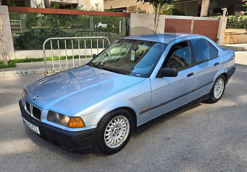 BMW 3-Series 1993 12