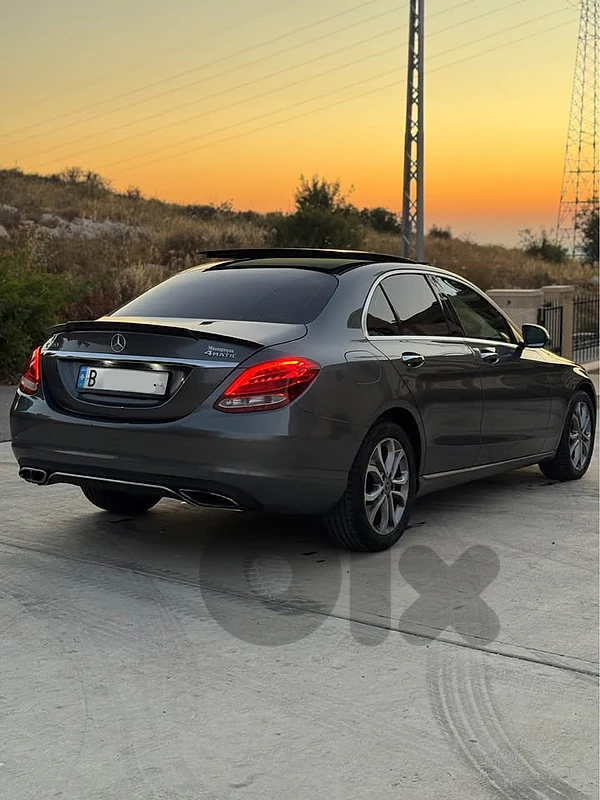 MERCEDES C300 2017