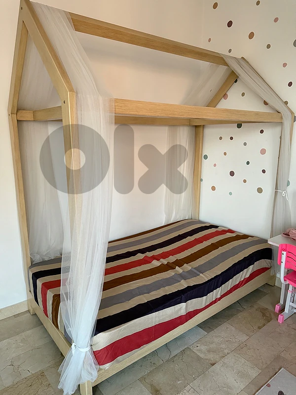 kid bed mattress and closet