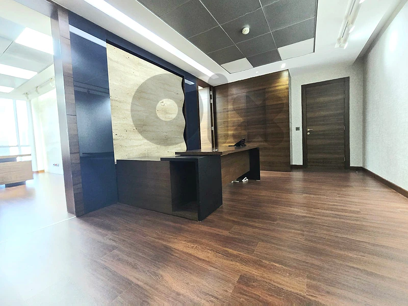 RAO26-5268 Deluxe Commercial Office 350m2 for Rent – Sin El Fil
