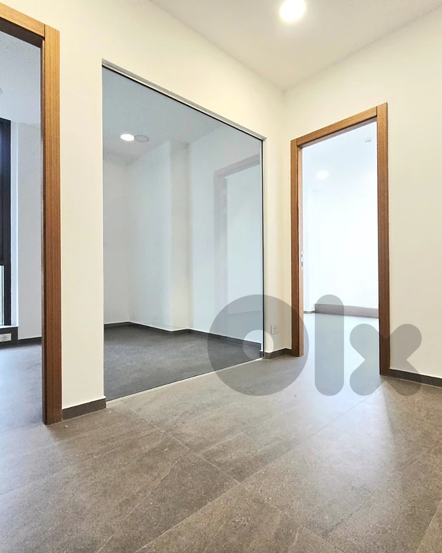 RAO26-5272 Deluxe Office for Rent – Prime Location | 100 m² | $1,500