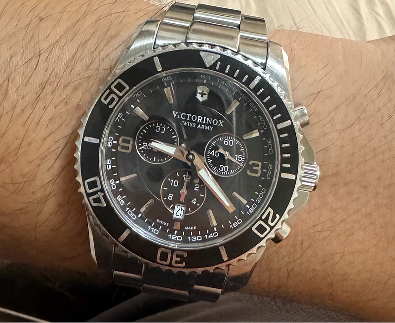 victorinox original swiss made chronoghraph 250$