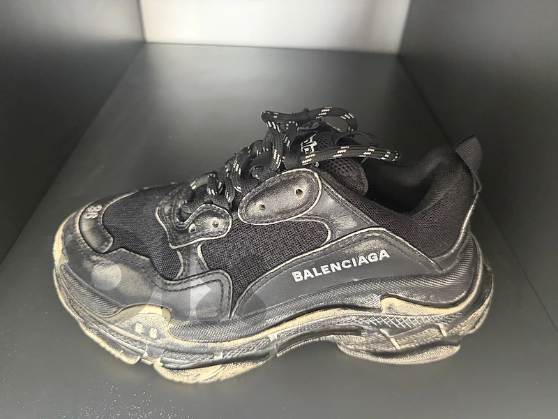 balenciaga woman shoes