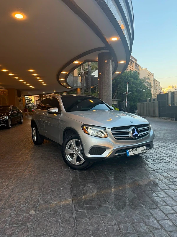 Mercedes-Benz GLC-Class 2018 GLC 300