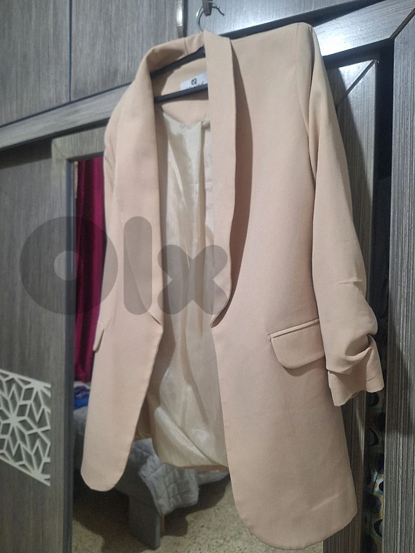 beige plazer
