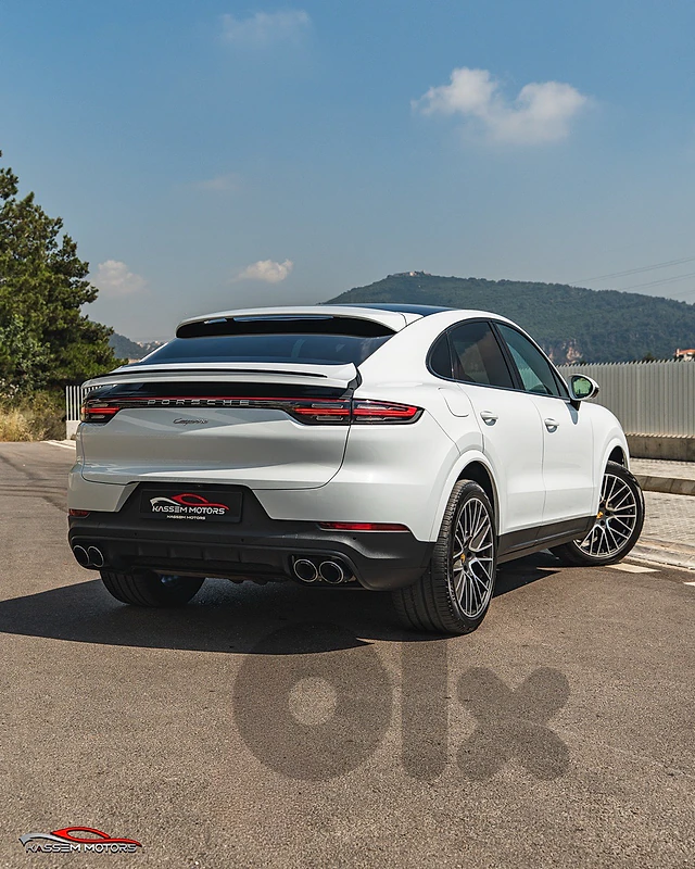2020 Porsche Cayenne Coupe, Clean Carfax!