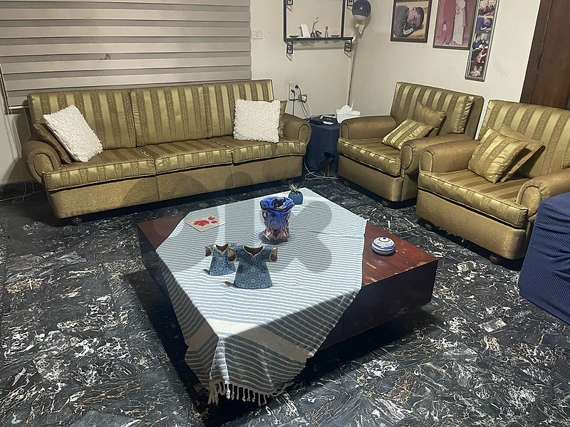 full living room