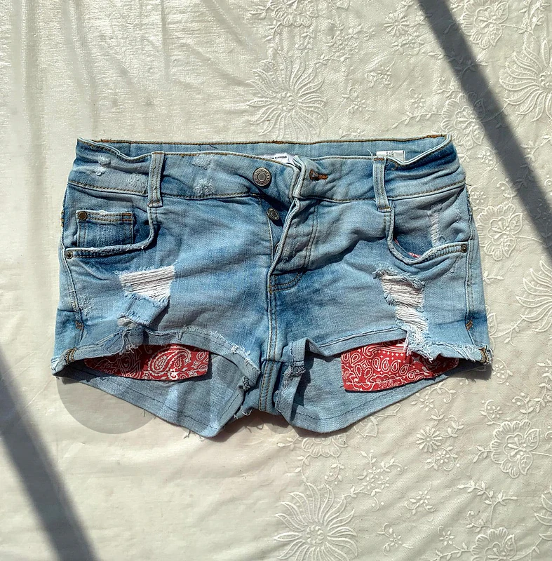 Zara Trafaluc cutoff shorts