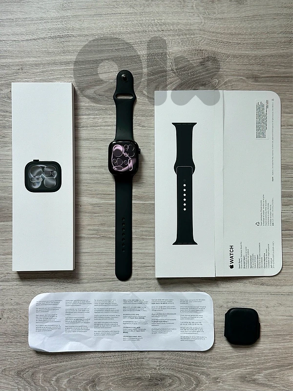 Apple Watch Series 11 (46mm) Apple Watch Series 11 (46mm)