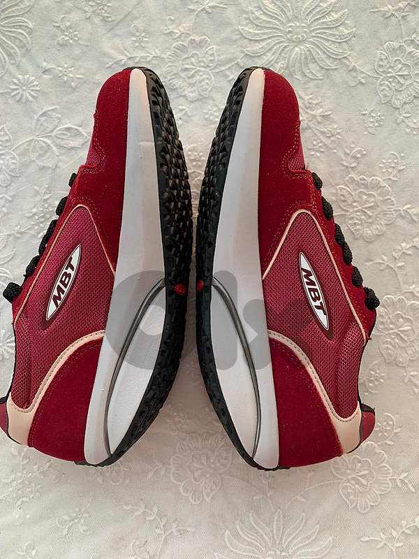 MBT 1997 Classic Women's Sneakers in Burgundy