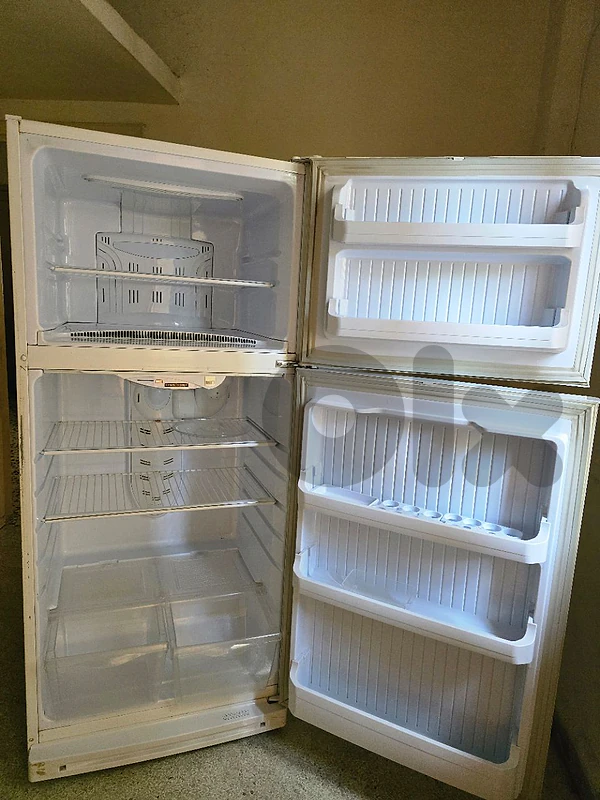refrigerator 21