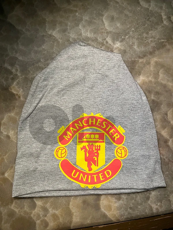 manchester united winter hat