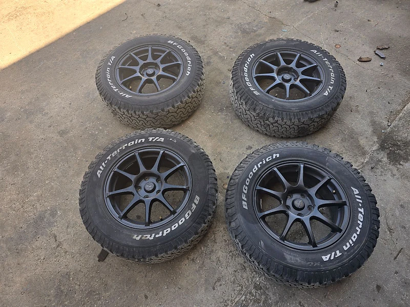 RIMS 225 70 R16 & TIRES Bf GoodRich all terrain
