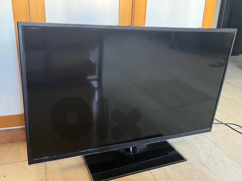 TCL TV 40 inch
