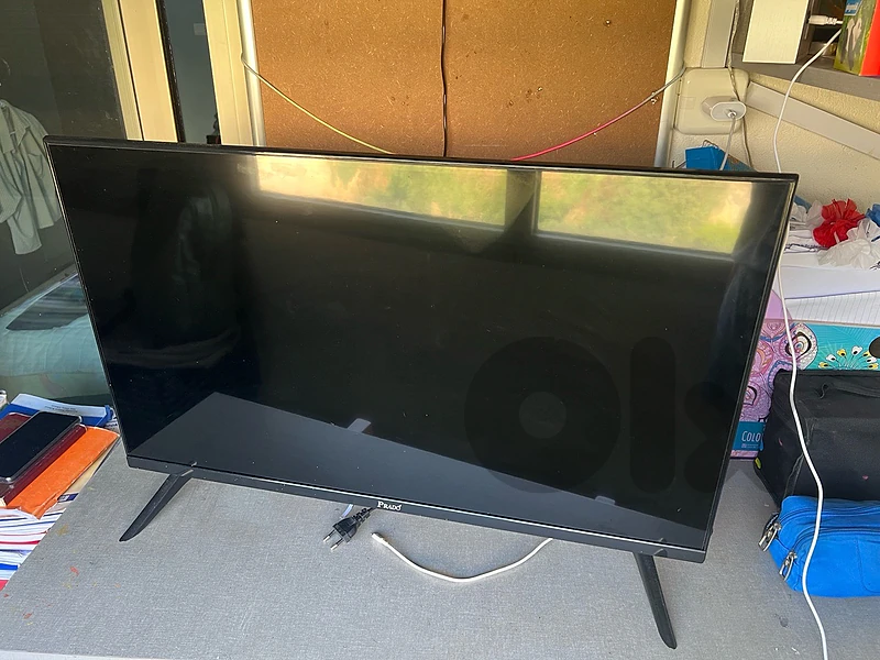 PRADO TV 32 inch