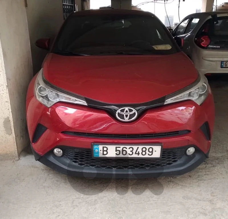 Toyota C-HR 2018 company source 4 wd