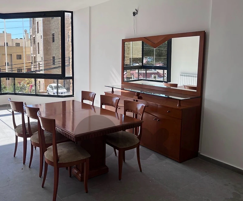 Dining room furniture set