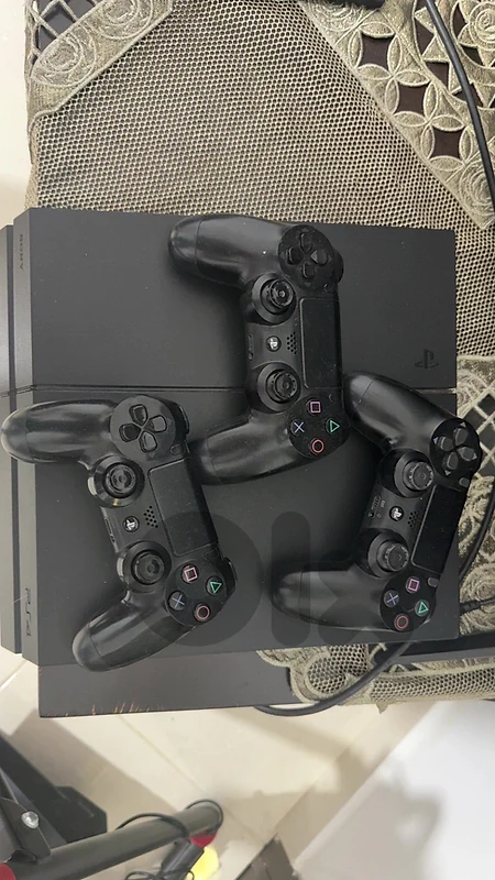 PS4 + Steering Wheel