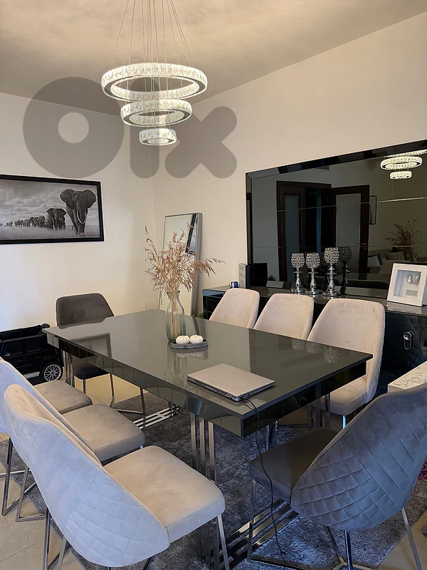 full dining room with 8 chairs