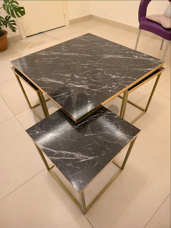 Square table