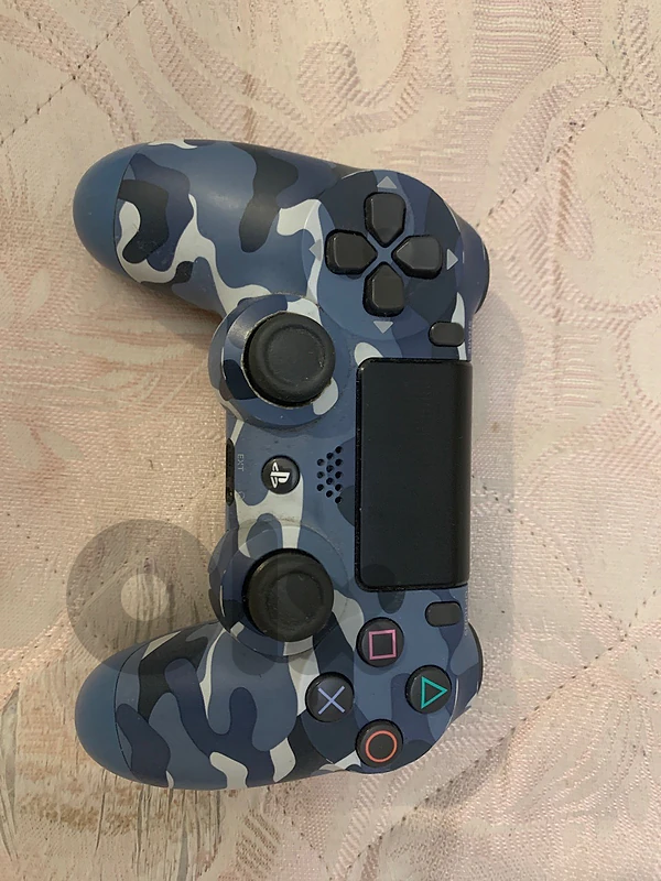 USED PS4 ORIGINAL CONTROLLER
