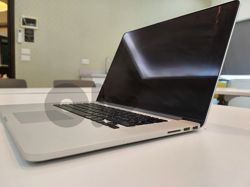 MacBook Pro 15 inch Core i7 and 16GB Ram
